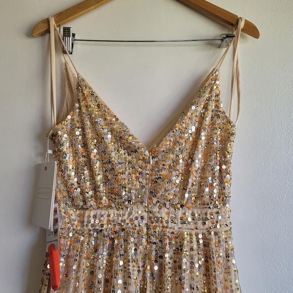 Mac Duggal, Sequined Sleeveless WrapOver A Line Gown, Nude/Gold, Size 8, NWT - Picture 8 of 16
